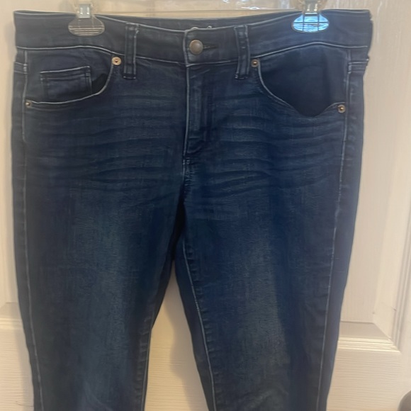 Women’s universal thread jeans - Picture 2 of 6